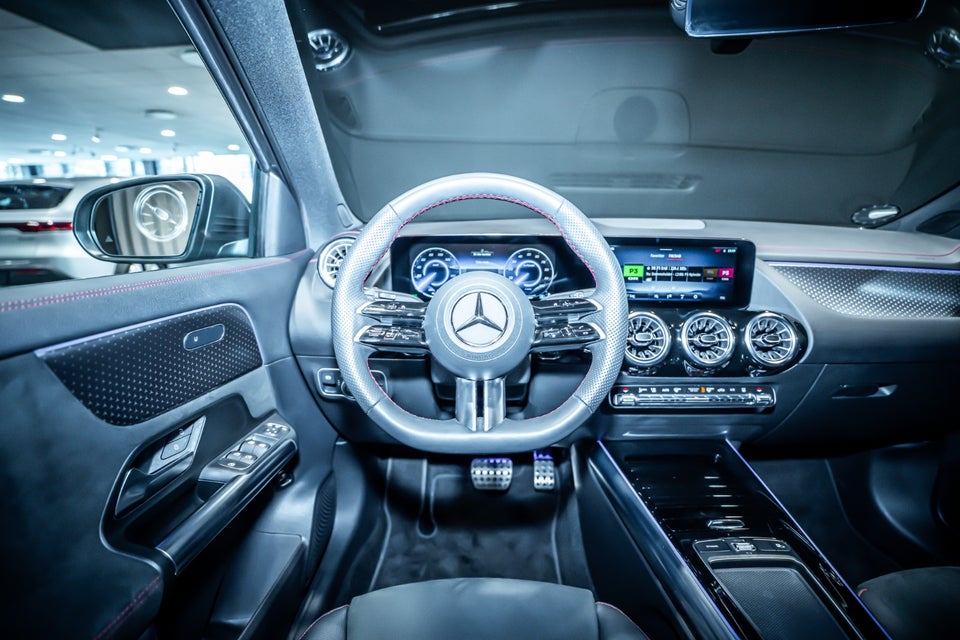 Mercedes EQA250+ AMG Advance 5d