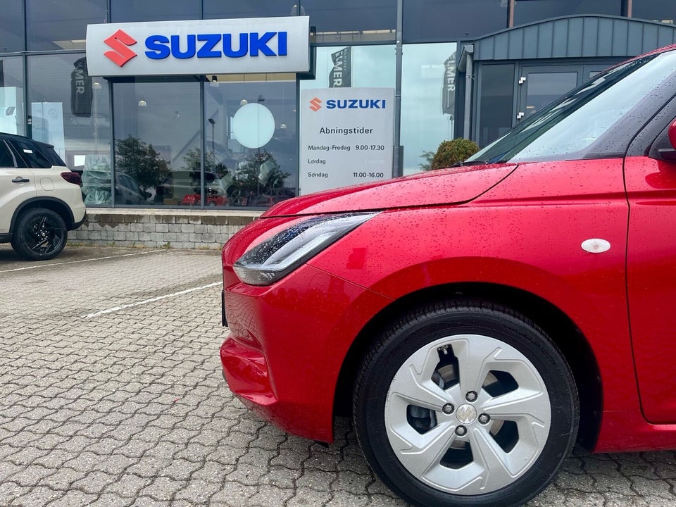 Suzuki Swift 1,2 Advance CVT 5d