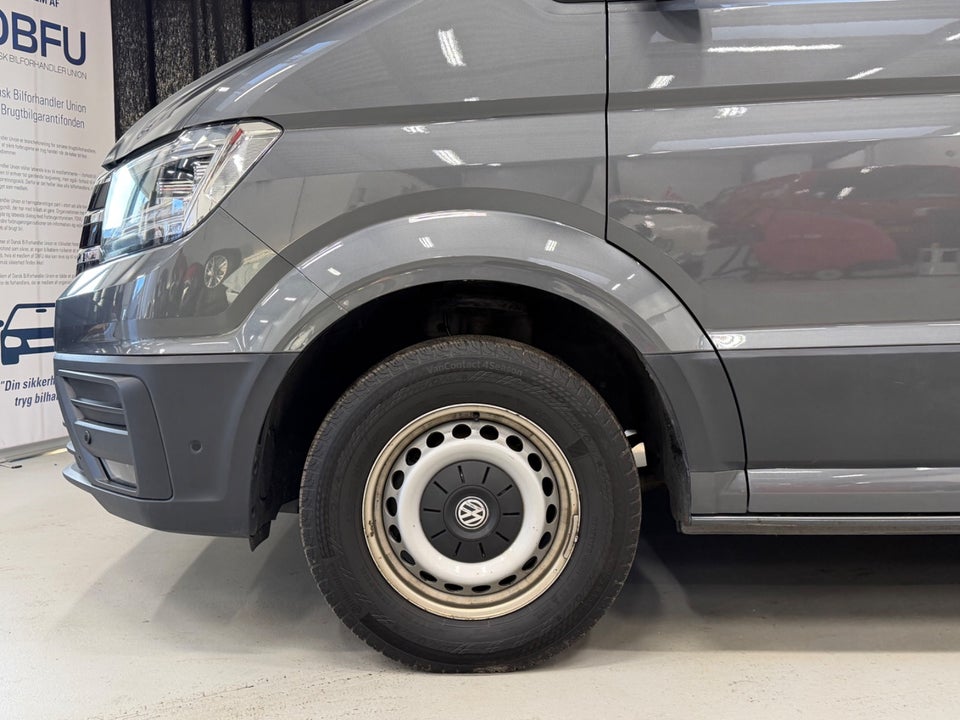 VW Crafter 35 2,0 TDi 177 Kassevogn L3H3 aut.