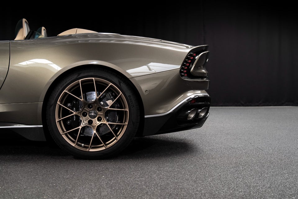 Aston Martin Vanquish 5,2 V12 Volante aut. 2d