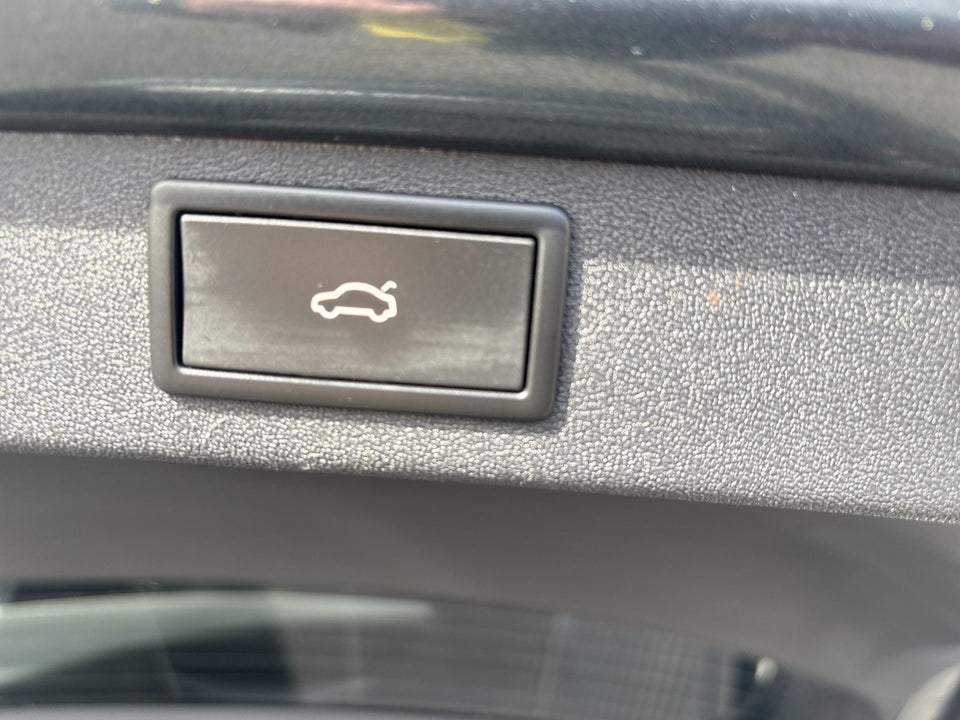 Skoda Enyaq 60 iV Plus 5d