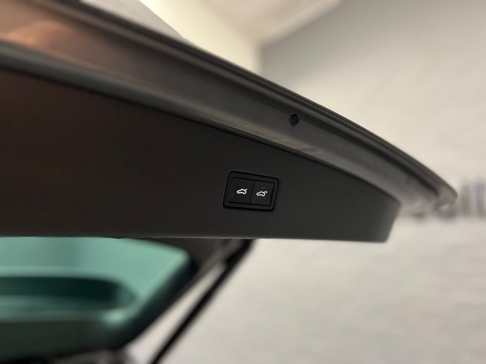 VW Tiguan 2,0 TDi 190 Highline R-line DSG 4Motion 5d