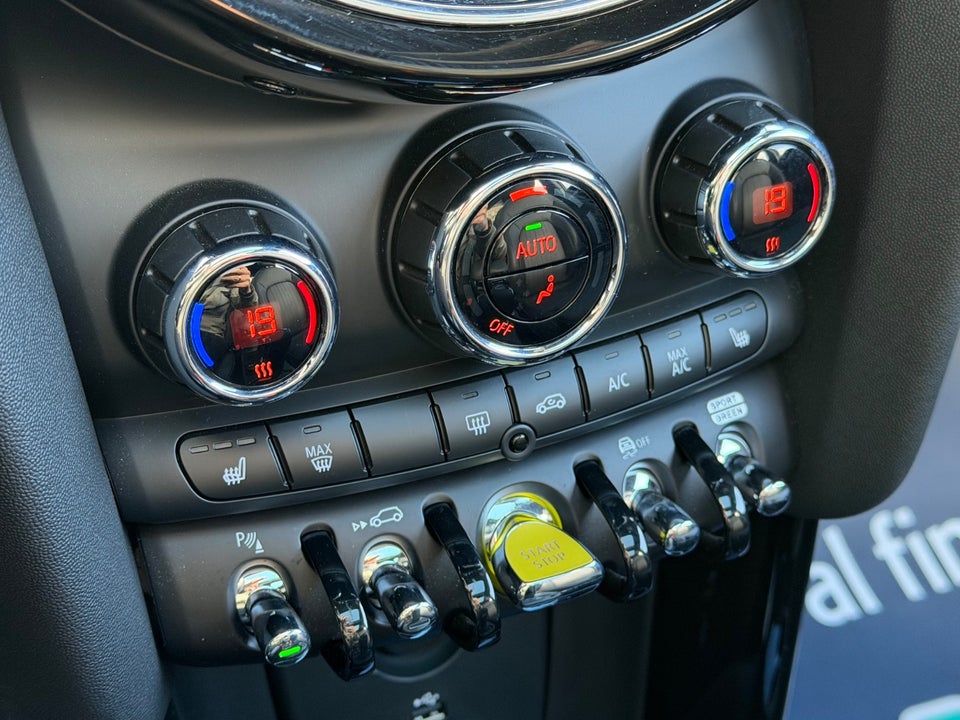 MINI Cooper SE Maximise 3d