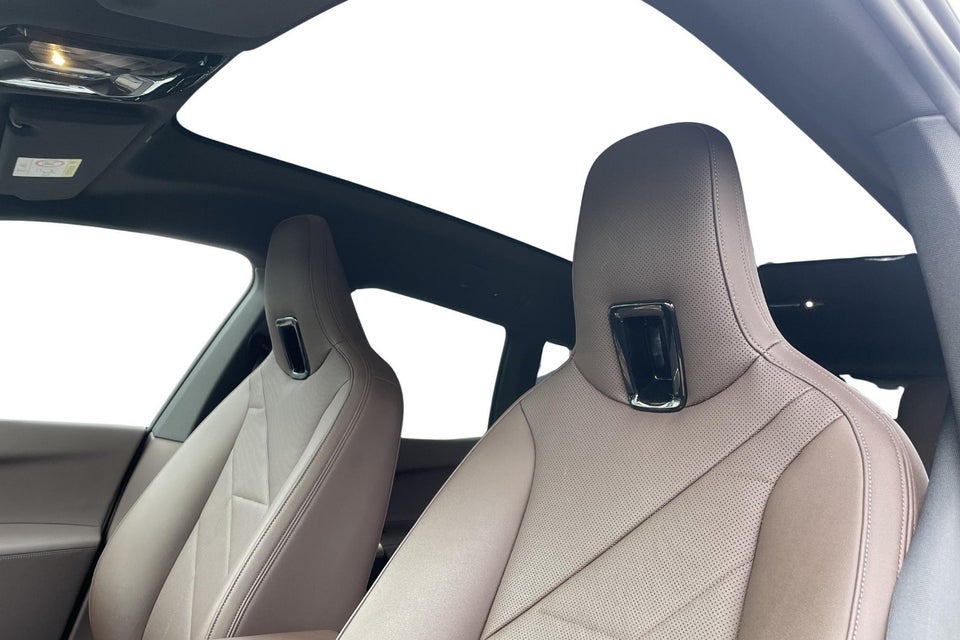 BMW iX xDrive40 Supercharged 5d