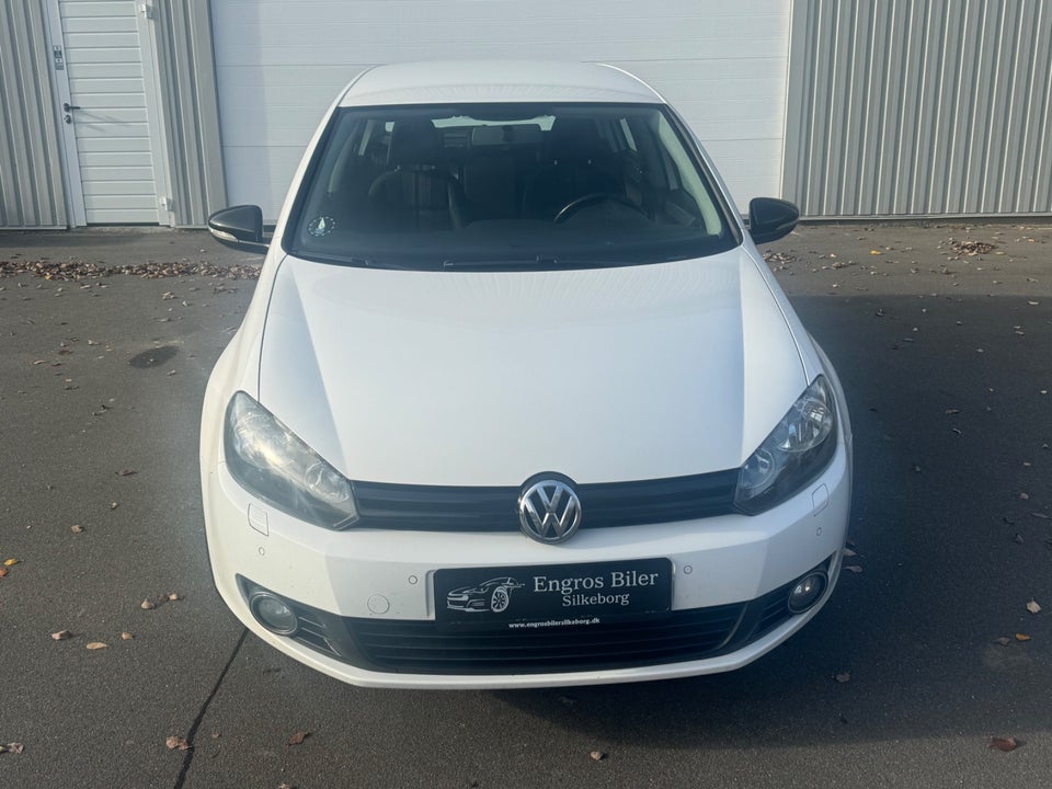 VW Golf VI 1,6 TDi 105 Match BMT 5d