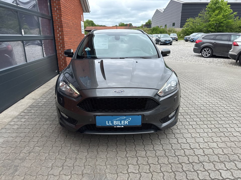Ford Focus 1,0 EcoBoost ST-Line stc. 5d