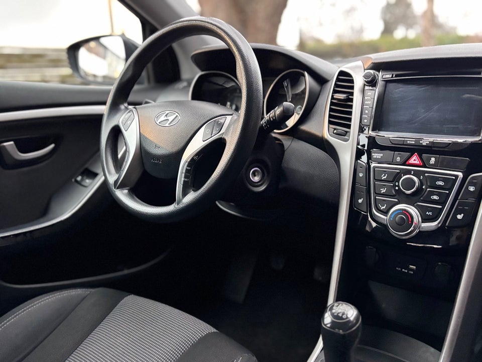 Hyundai i30 1,6 CRDi 110 Style Eco 5d