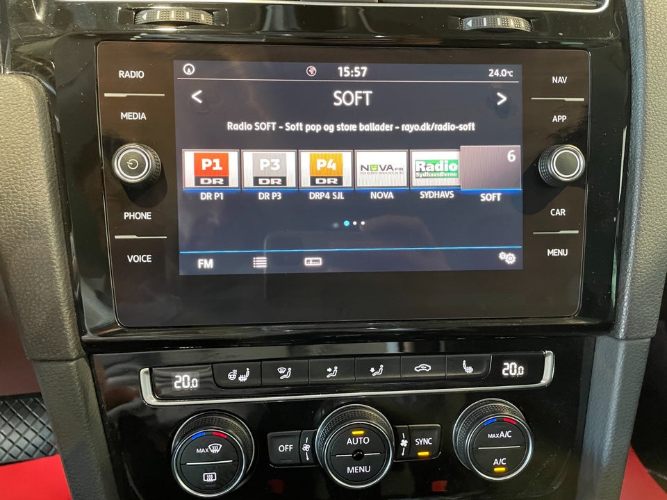 VW Golf VII 1,5 TSi 150 Highline Variant DSG 5d