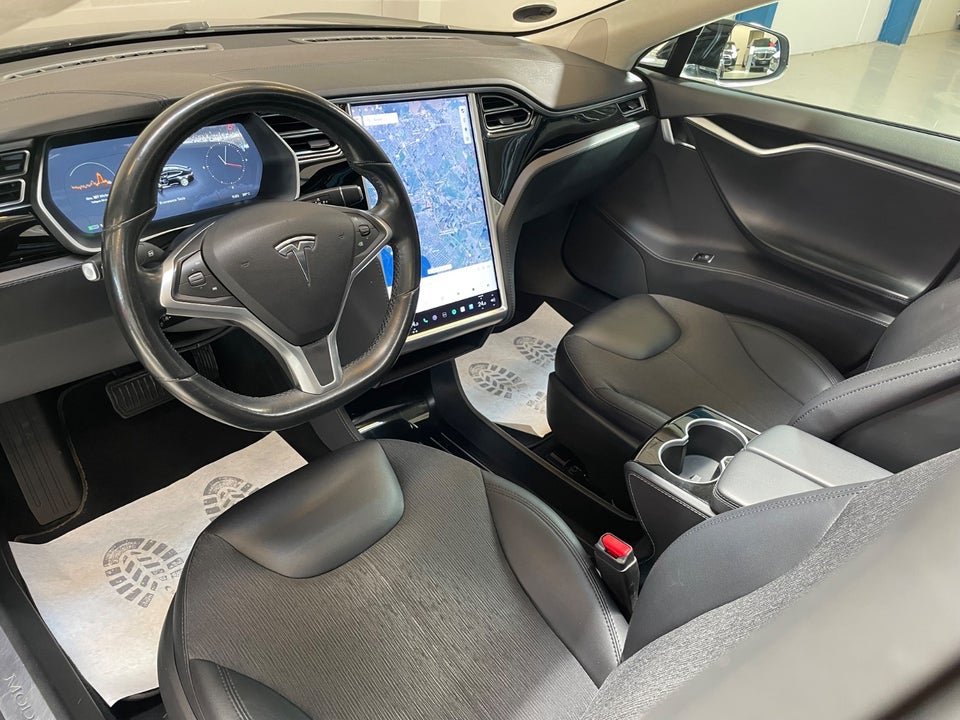 Tesla Model S 70D 5d
