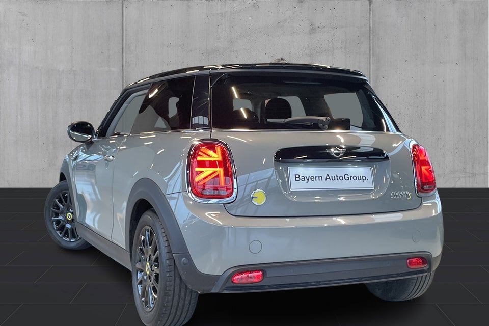 MINI Cooper SE Classic Trim 3d