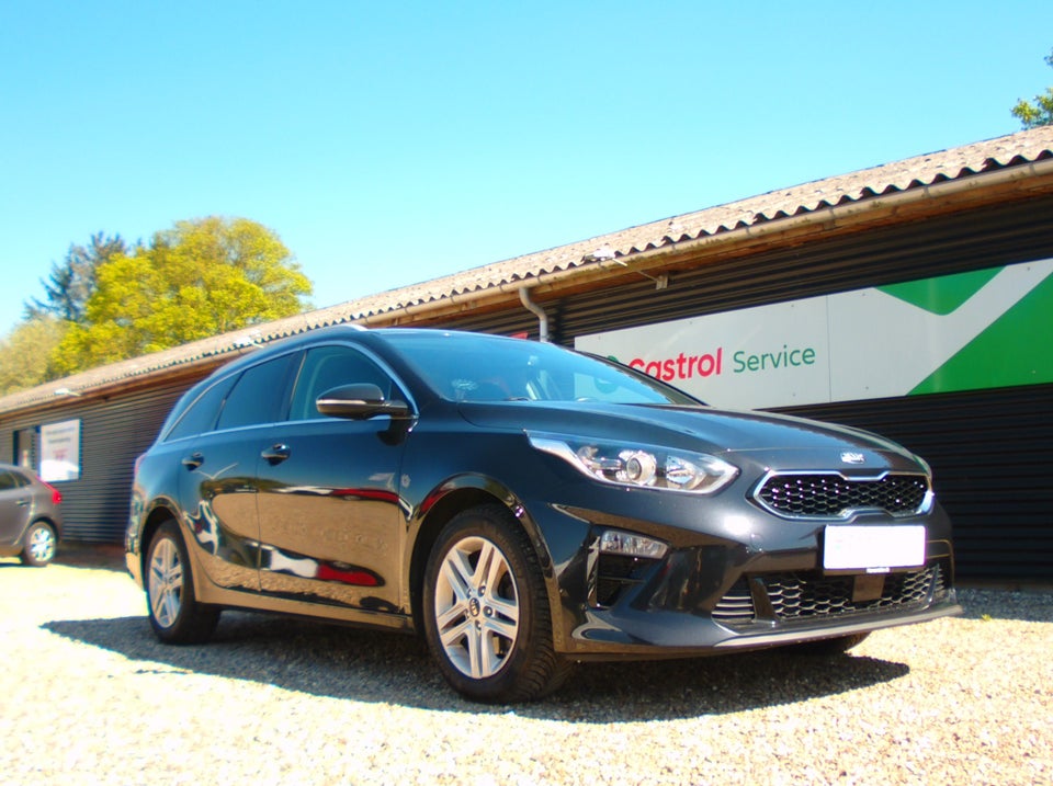 Kia Ceed 1,6 CRDi 136 Intro Edition SW 5d