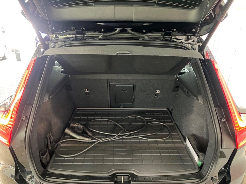 Volvo XC40 ReCharge Twin Plus 5d