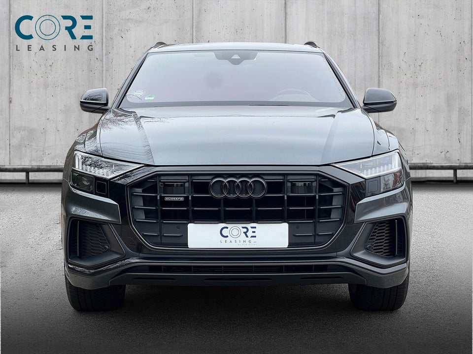 Audi Q8 50 TDi S-line quattro Tiptr. 5d