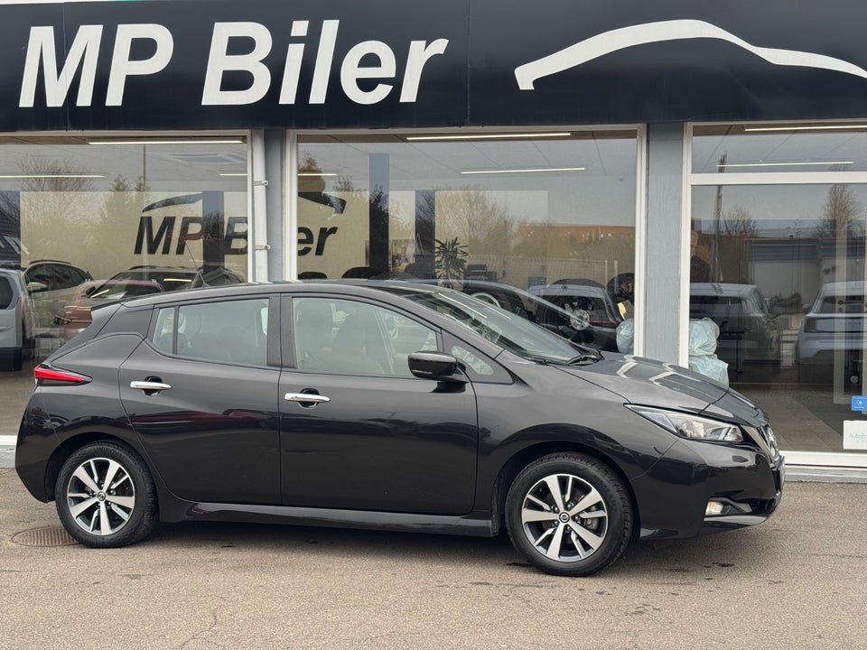 Nissan Leaf 40 Acenta 5d