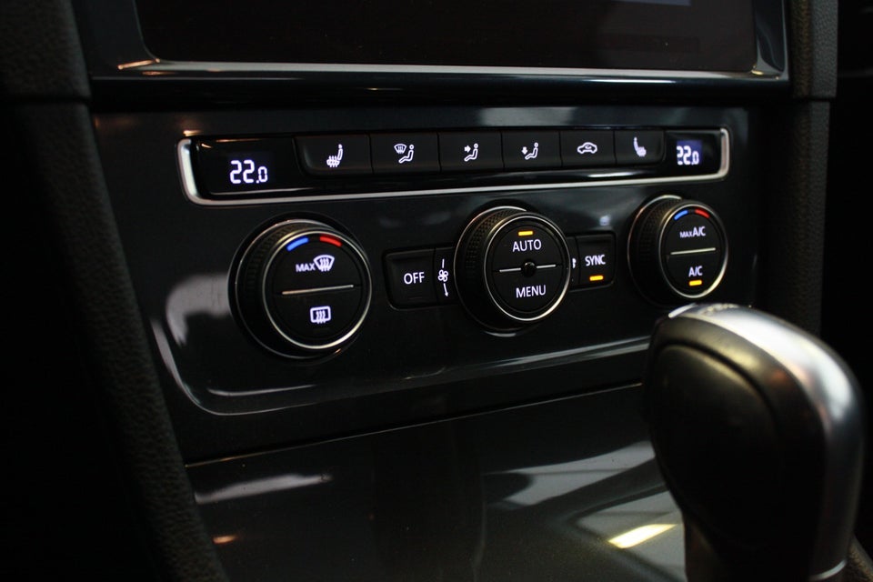 VW Golf VII 1,5 TSi 130 Comfortline DSG 5d