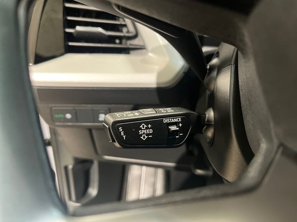 Audi Q4 e-tron 40  5d