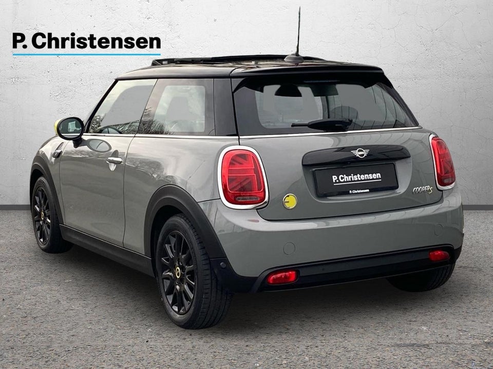 MINI Cooper SE Edition Premium Plus 3d