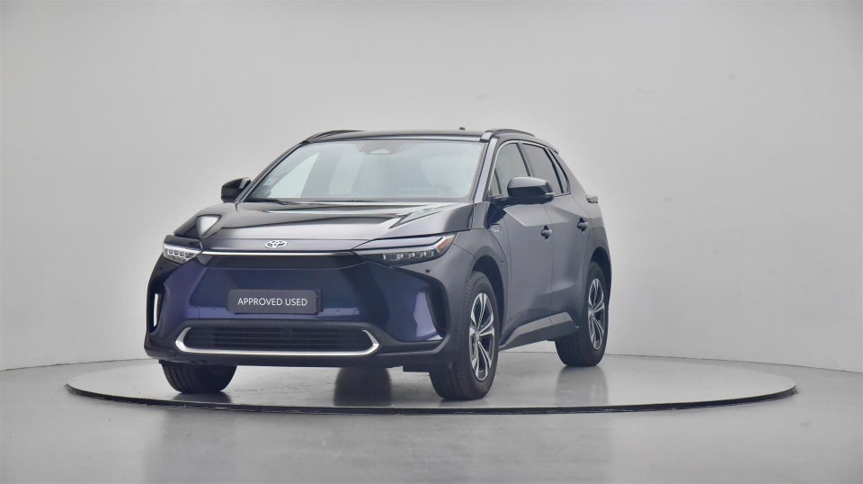 Toyota bZ4X Executive 5d