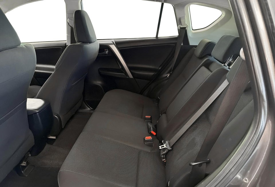 Toyota RAV4 2,0 D-4D T3 5d