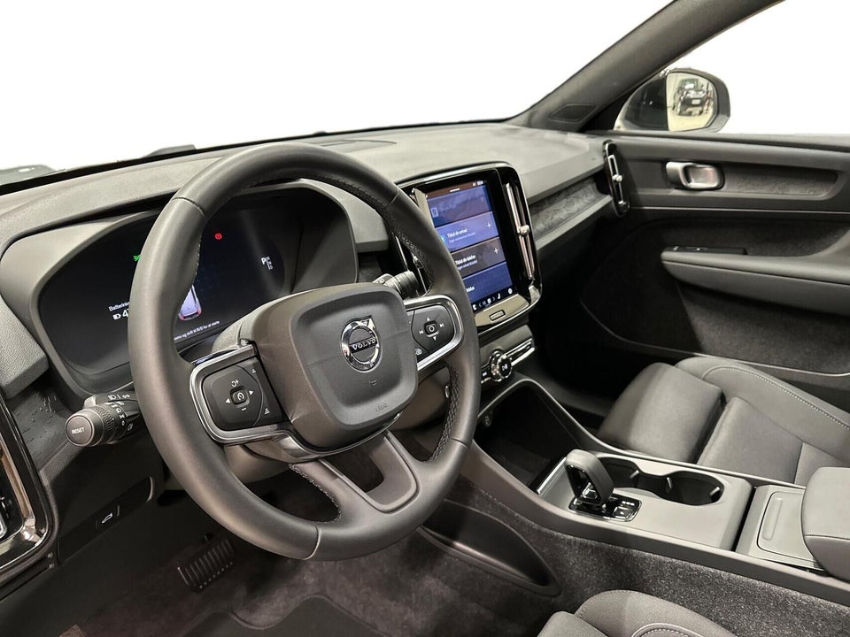 Volvo EX40 Extended Range Core 5d