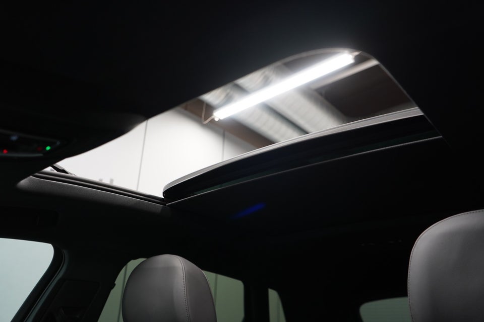 Audi e-tron 55 S-line quattro 5d