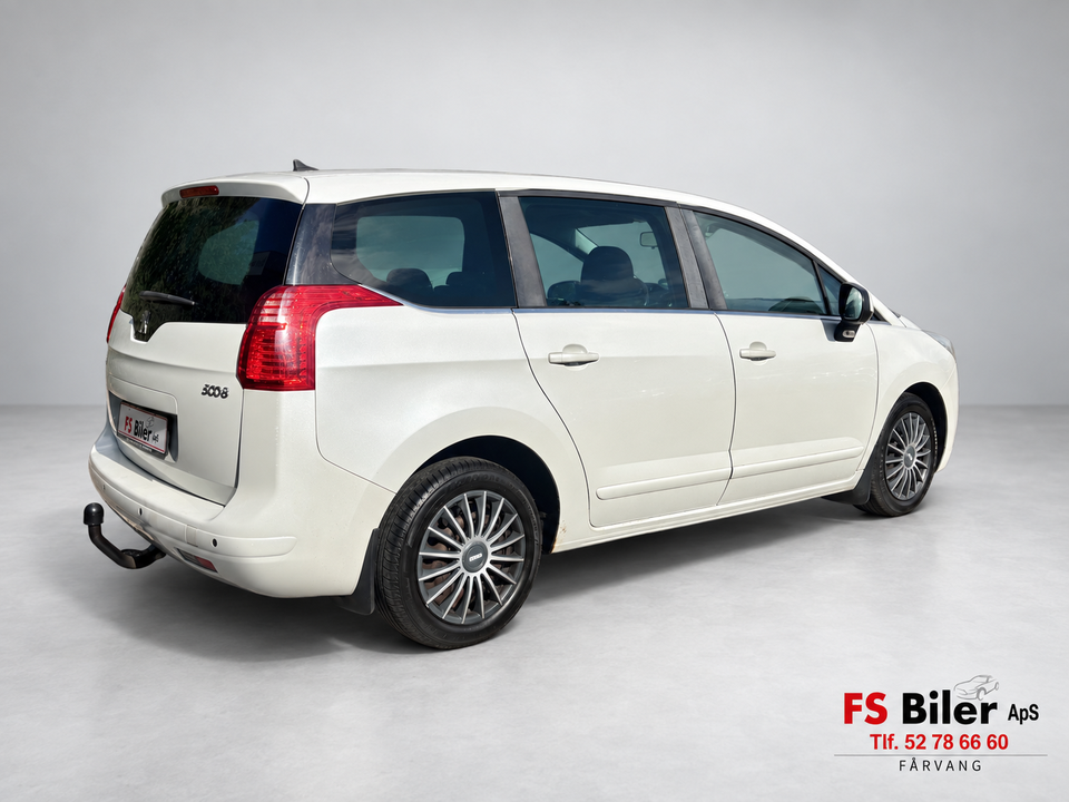 Peugeot 5008 1,6 VTi Comfort+ 5d