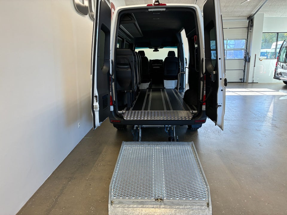 Mercedes Sprinter 317 2,0 CDi A2 Tourer PRO aut. RWD
