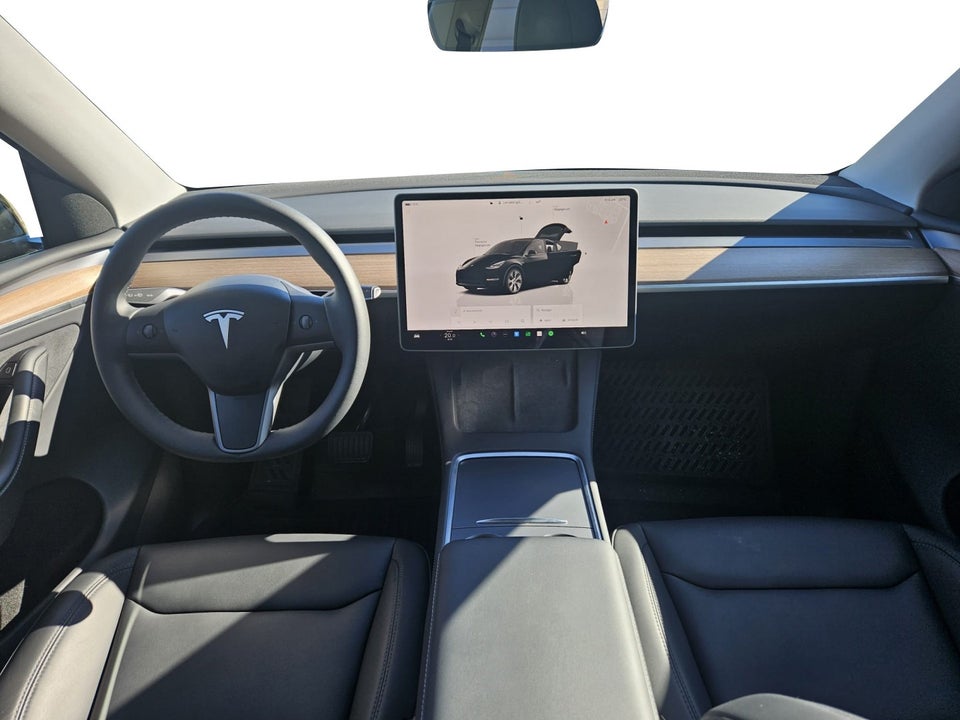 Tesla Model Y Long Range AWD 5d