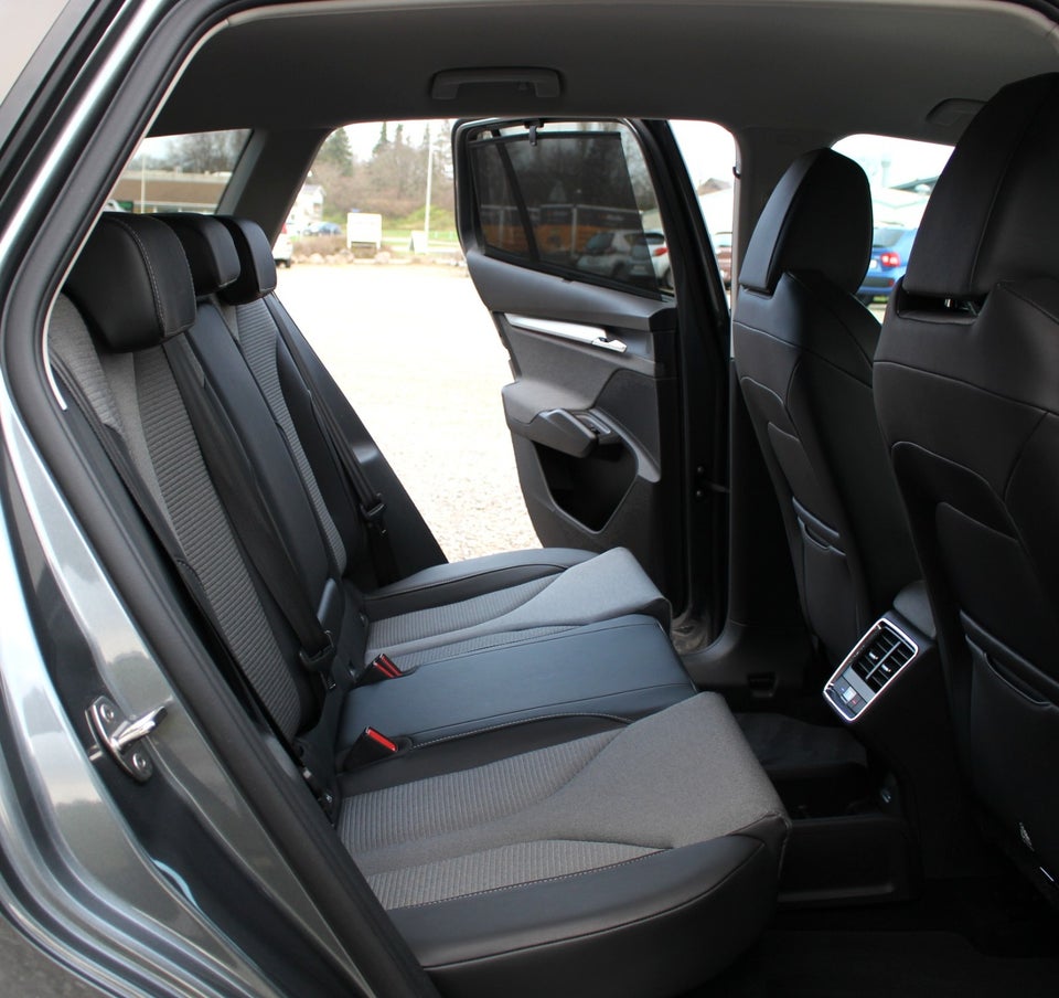 Skoda Enyaq 80 iV Premium 5d