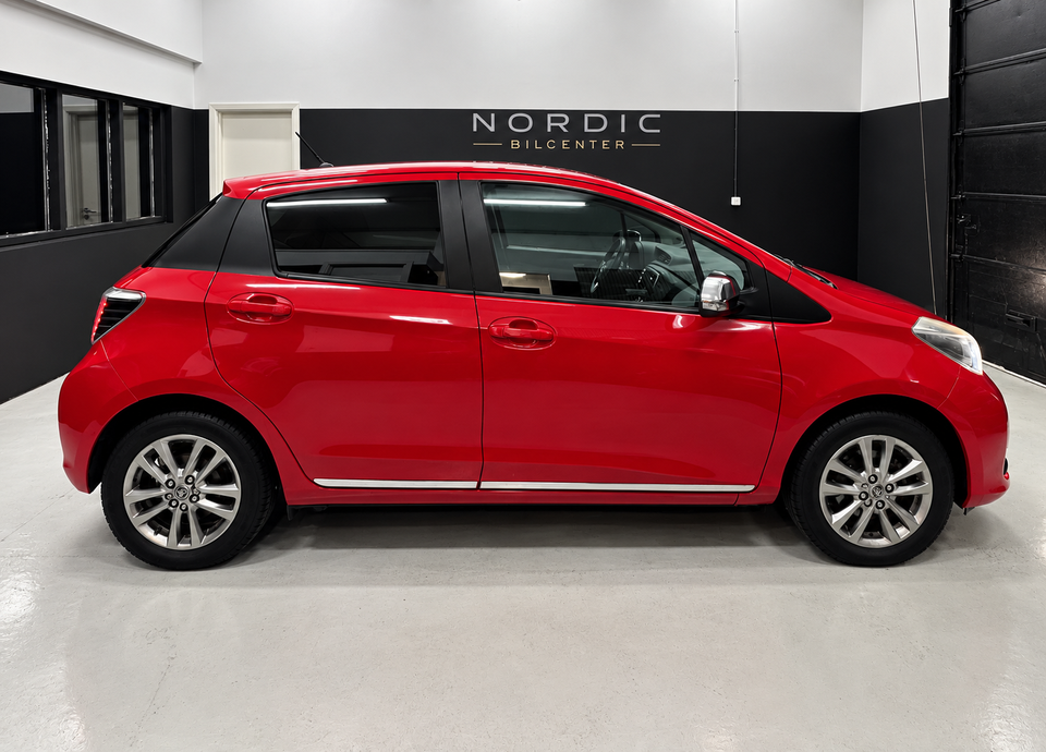 Toyota Yaris 1,0 VVT-i T2 Style 5d
