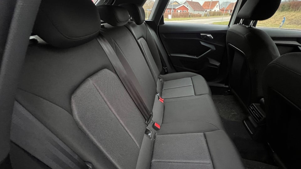 Audi A3 40 TFSi e Sportback S-tr. 5d