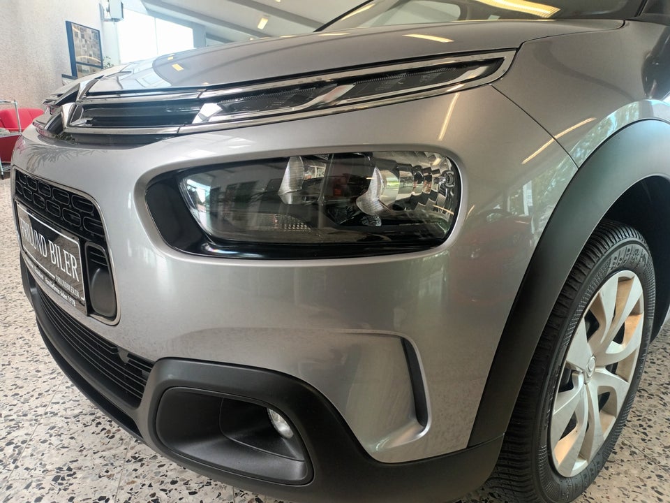 Citroën C4 Cactus 1,2 PureTech 110 Iconic 5d