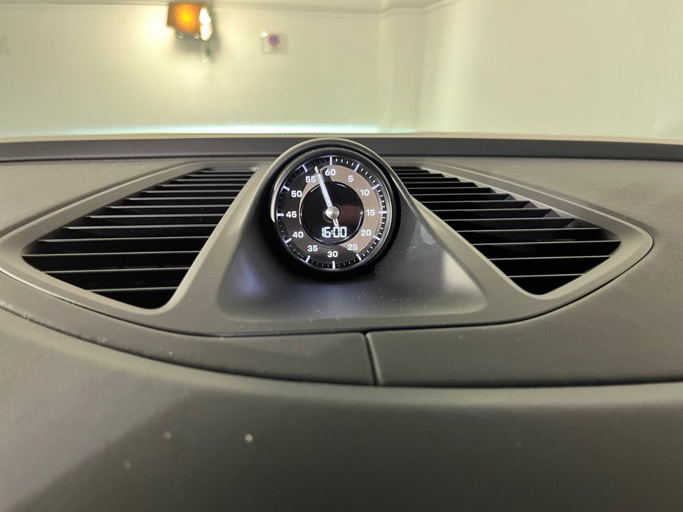 Porsche Macan Turbo 5d