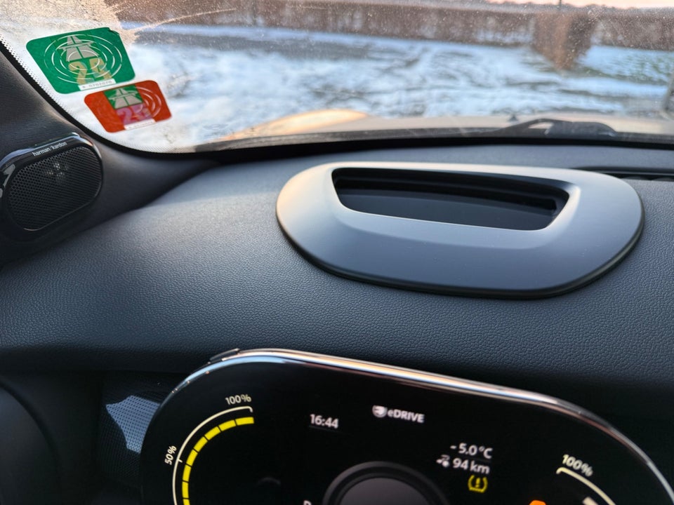 MINI Cooper SE Maximise 3d