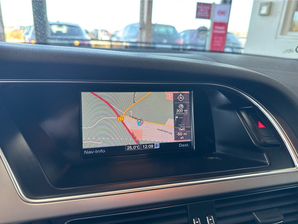 Audi A4 2,0 TDi 136 S-line Avant 5d