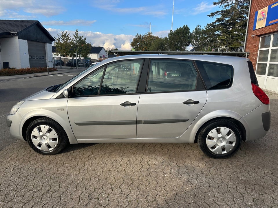 Renault Grand Scenic II 1,6 Authentique Comfort 5d