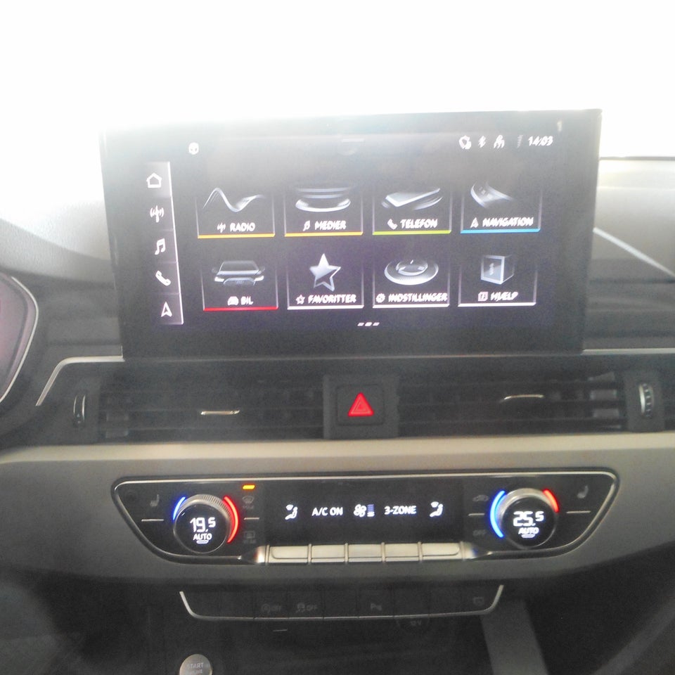 Audi A4 35 TDi Prestige Avant S-tr. 5d