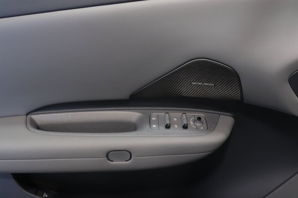 Volvo EX30 Extended Range Ultra 5d