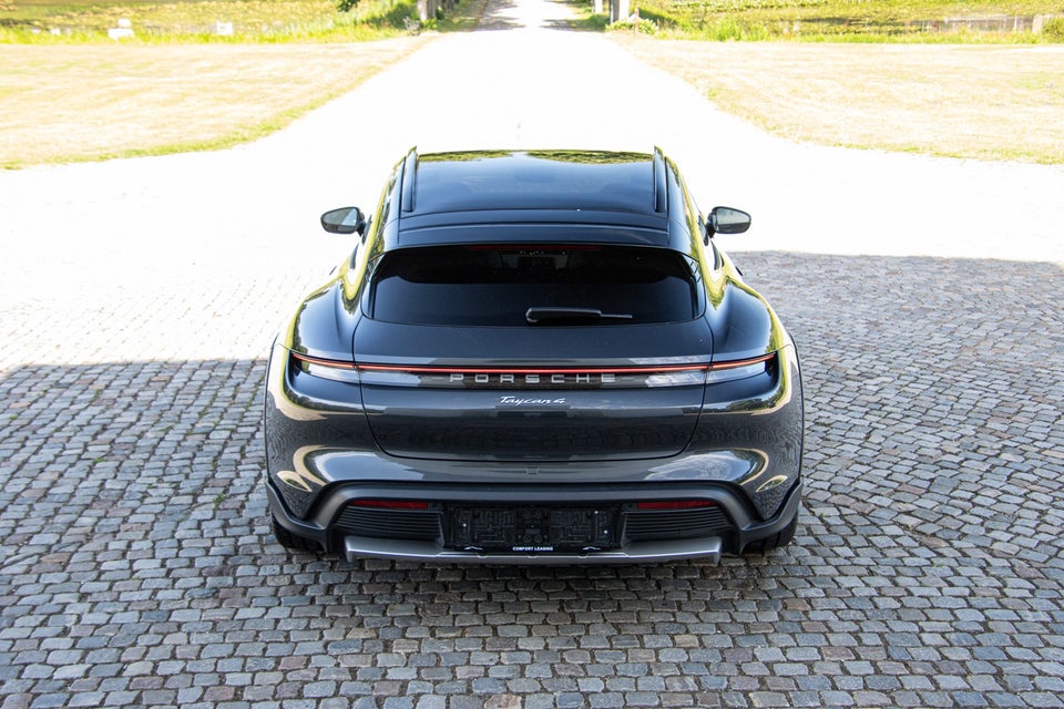 Porsche Taycan 4 Performance+ Cross Turismo 5d