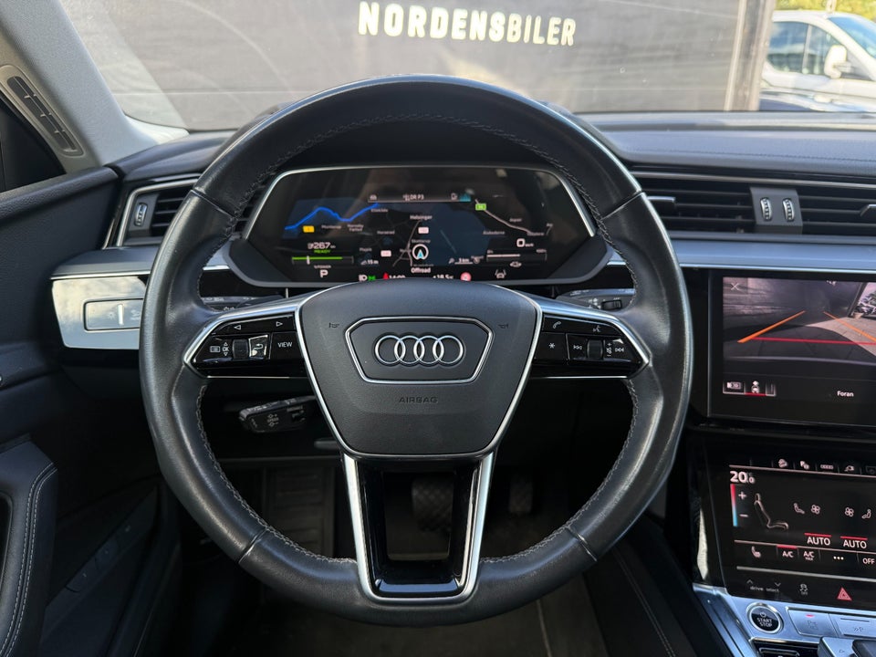 Audi Q8 e-tron 55 Prestige quattro 5d