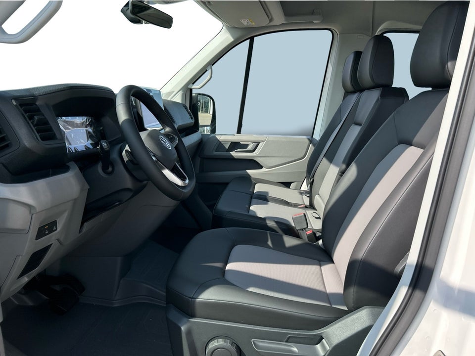 VW Crafter 35 2,0 TDi 163 Db.Kab m/lad L4 aut. RWD 4d