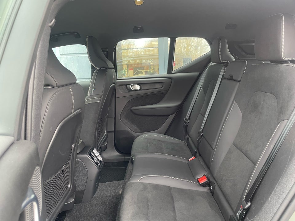 Volvo XC40 ReCharge Extended Range Core 5d