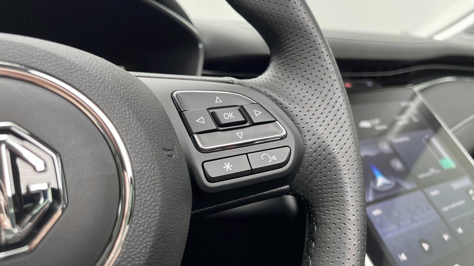 MG Marvel R Performance 5d