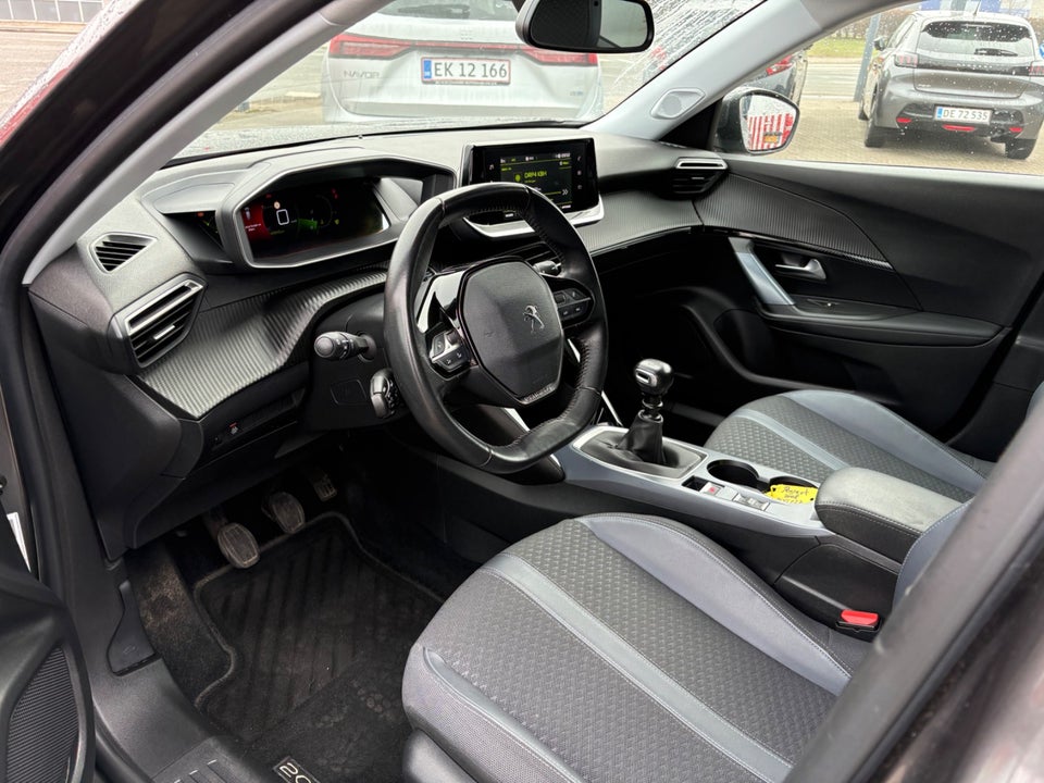 Peugeot 2008 1,2 PureTech 130 Allure Pack 5d