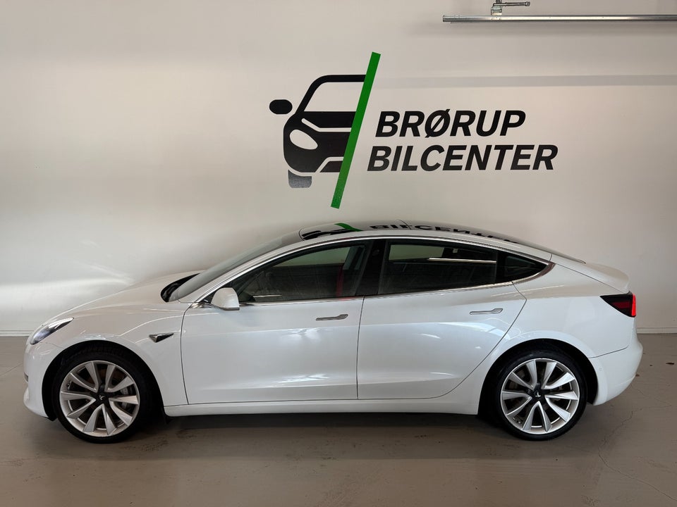 Tesla Model 3 Long Range AWD 4d