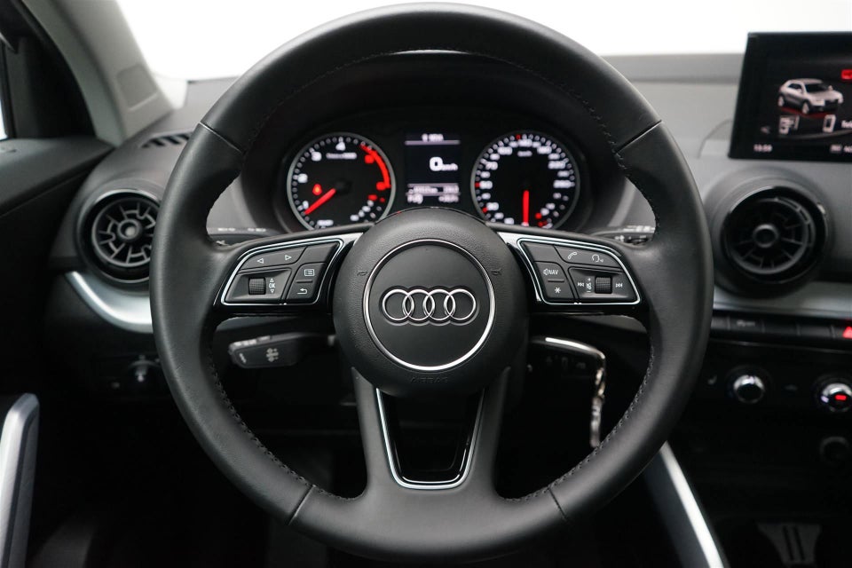Audi Q2 1,6 TDi 116 S-tr. 5d