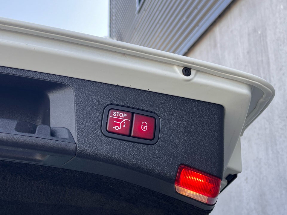 Mercedes E63 5,5 AMG S stc. aut. 4Matic 5d