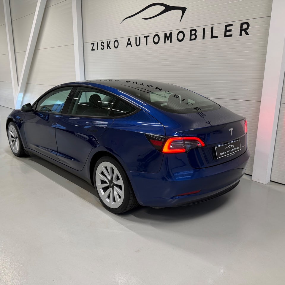 Tesla Model 3 Long Range AWD 4d