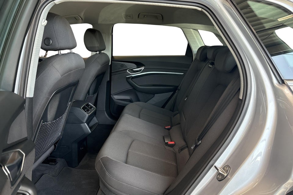 Audi e-tron 50 quattro 5d