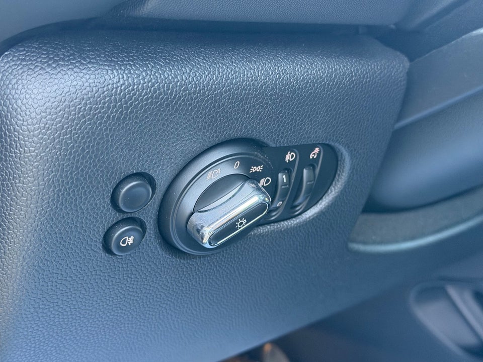 MINI Cooper SE Maximise 3d